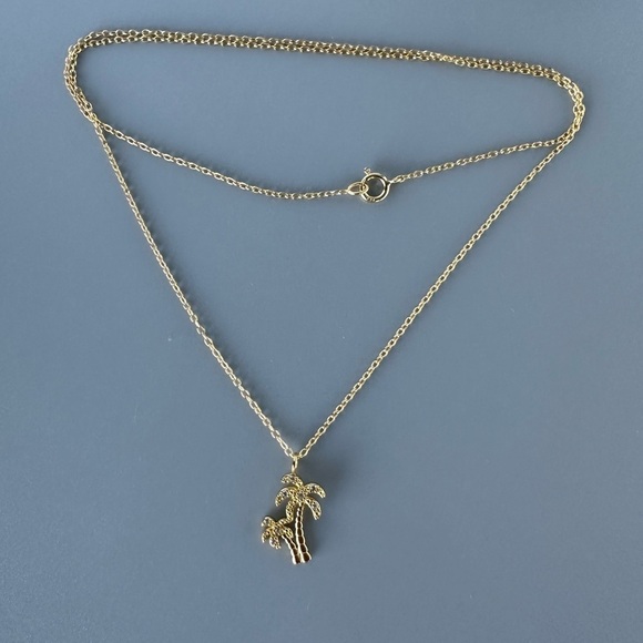 14k Gold Vermeil Palm Tree Necklace - Picture 5 of 12